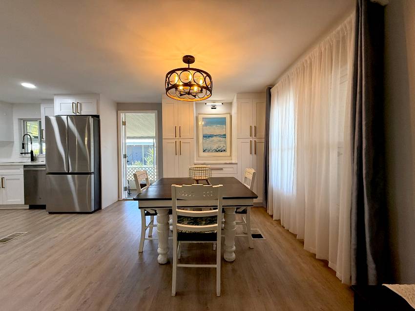 7711 Lakeshore Dr a Ellenton, FL Mobile or Manufactured Home for Sale